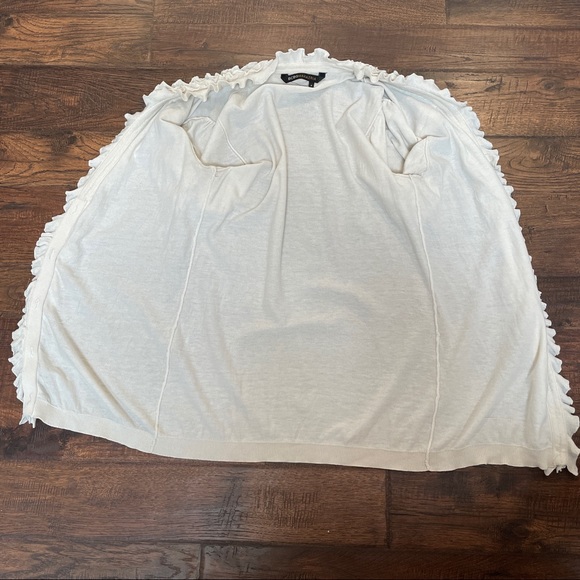 BCBGMaxAzria white ruffle front cardigan Sz S BCBG Max Azria exaggerated ruffle - Picture 6 of 11